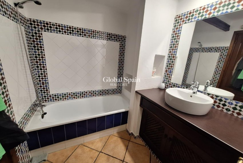 Venta - APARTAMENTO -
TORREVIEJA - Los Frutales