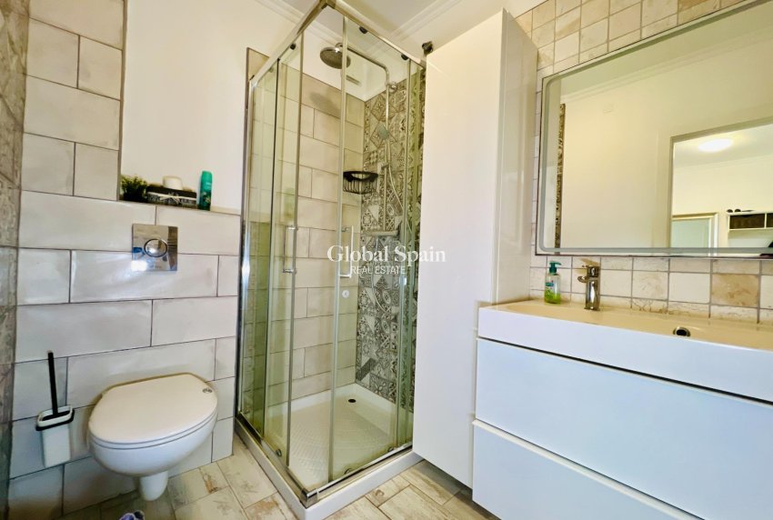 Venta - APARTAMENTO -
TORREVIEJA - Miramar - Torre Del Moro