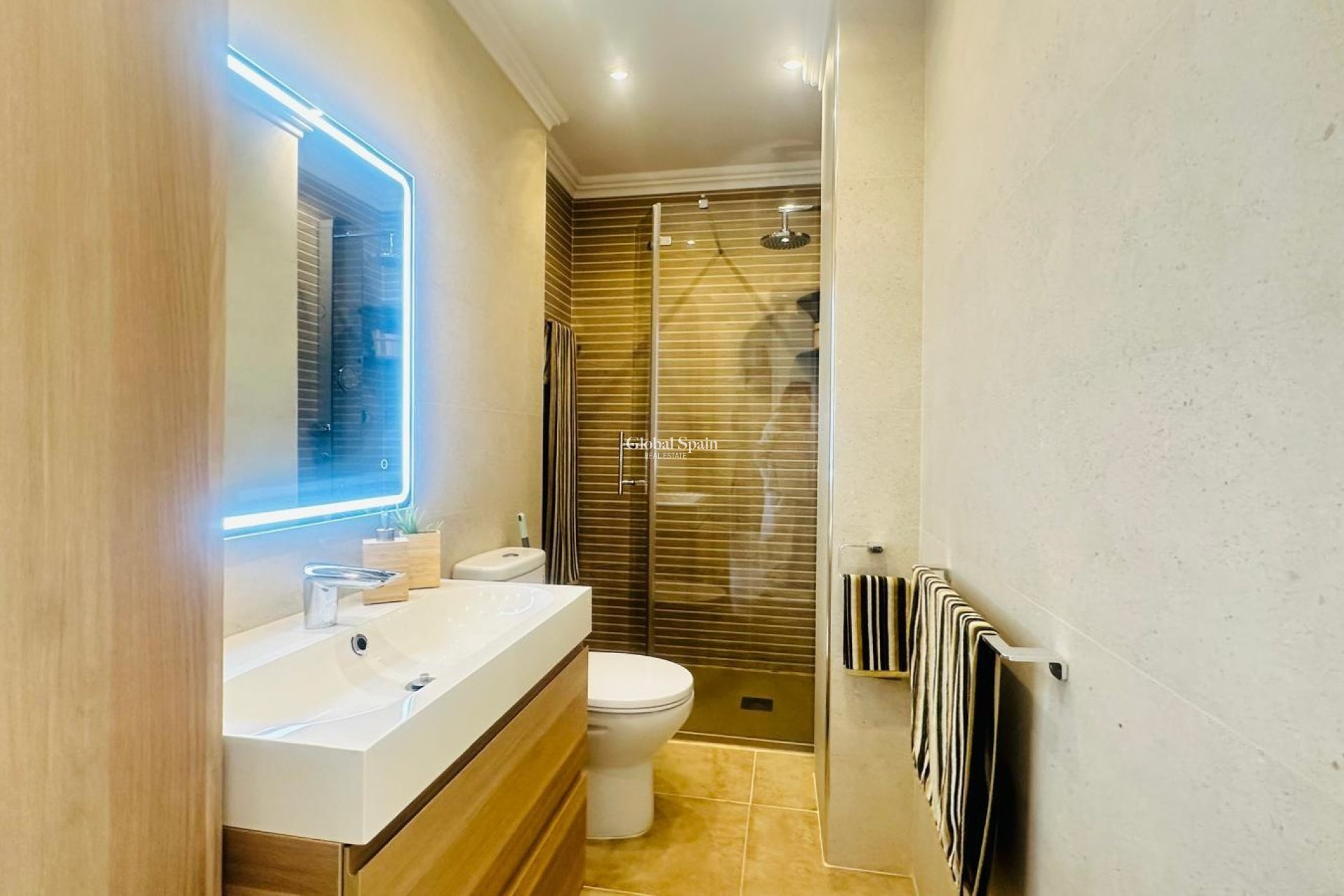 Venta - APARTAMENTO -
TORREVIEJA - Nueva Torrevieja