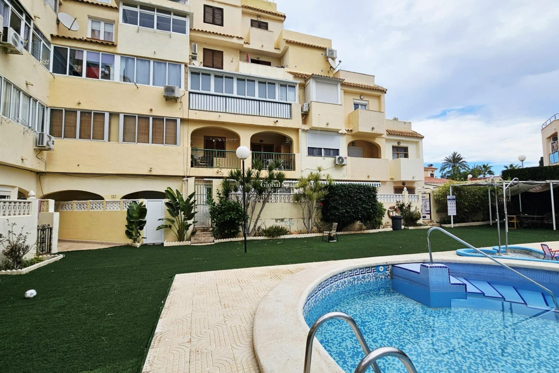 Venta - APARTAMENTO -
TORREVIEJA - Nueva Torrevieja