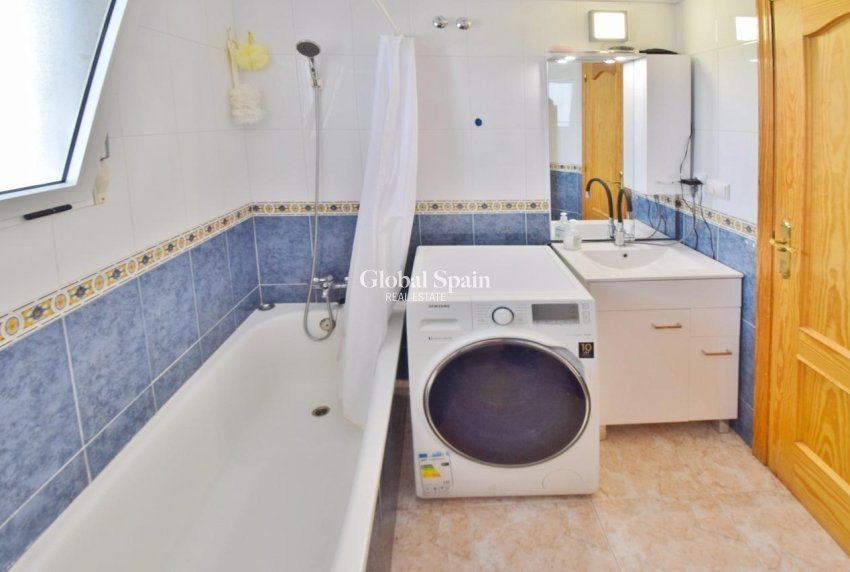 Venta - APARTAMENTO -
TORREVIEJA - Nueva Torrevieja
