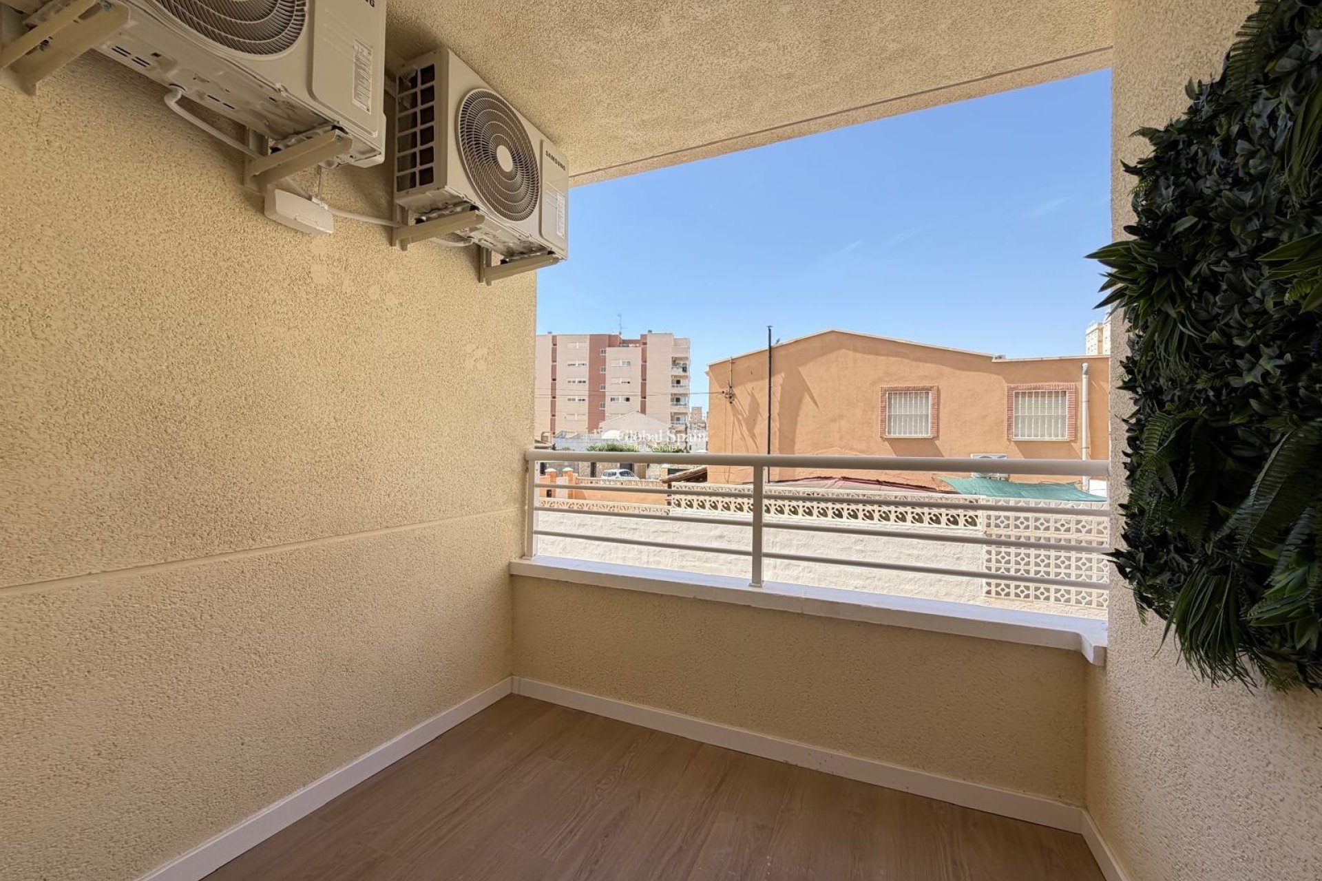 Venta - APARTAMENTO -
TORREVIEJA - Nueva Torrevieja