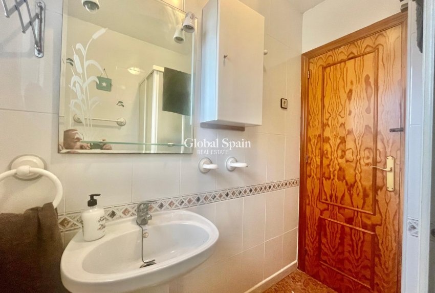 Venta - APARTAMENTO -
TORREVIEJA - Paraje Natural