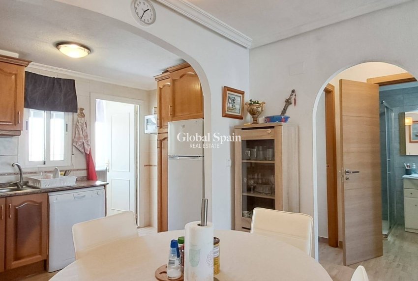 Venta - APARTAMENTO -
TORREVIEJA - Parque Acuático - Sector 25