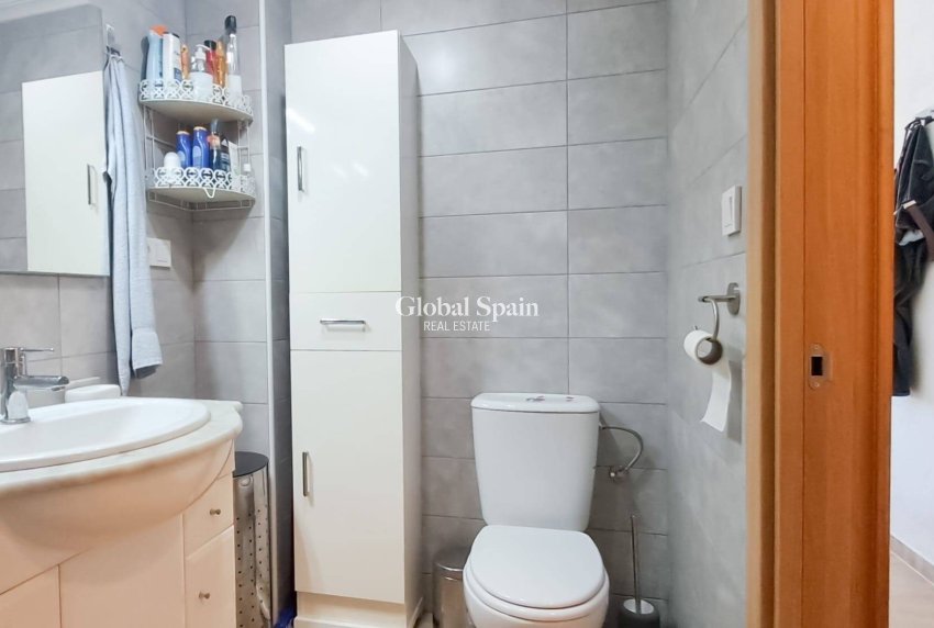 Venta - APARTAMENTO -
TORREVIEJA - Parque Acuático - Sector 25