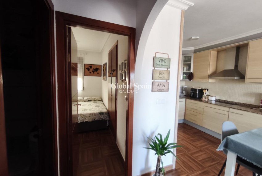 Venta - APARTAMENTO -
TORREVIEJA - Parque Acuático - Sector 25