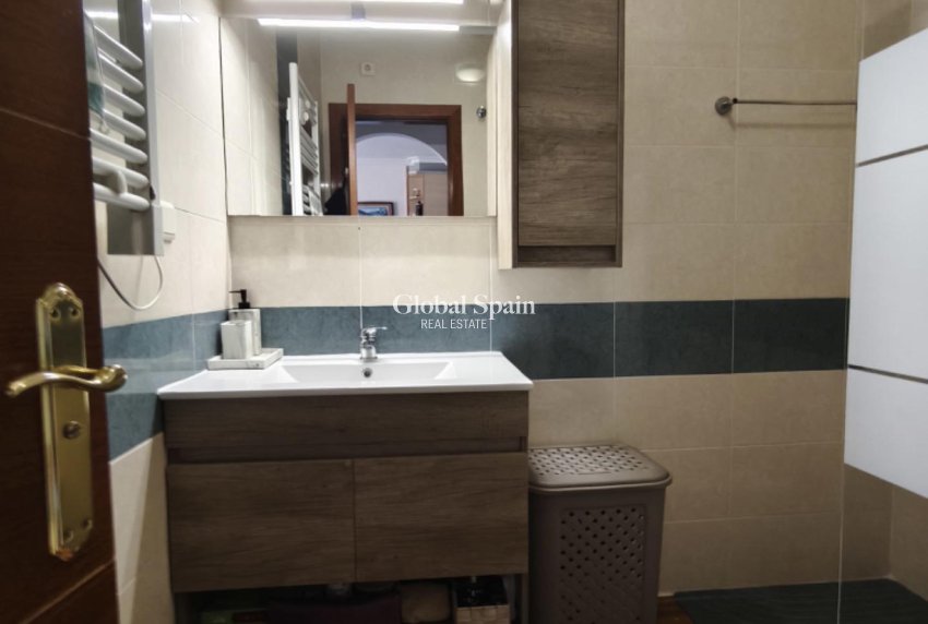 Venta - APARTAMENTO -
TORREVIEJA - Parque Acuático - Sector 25