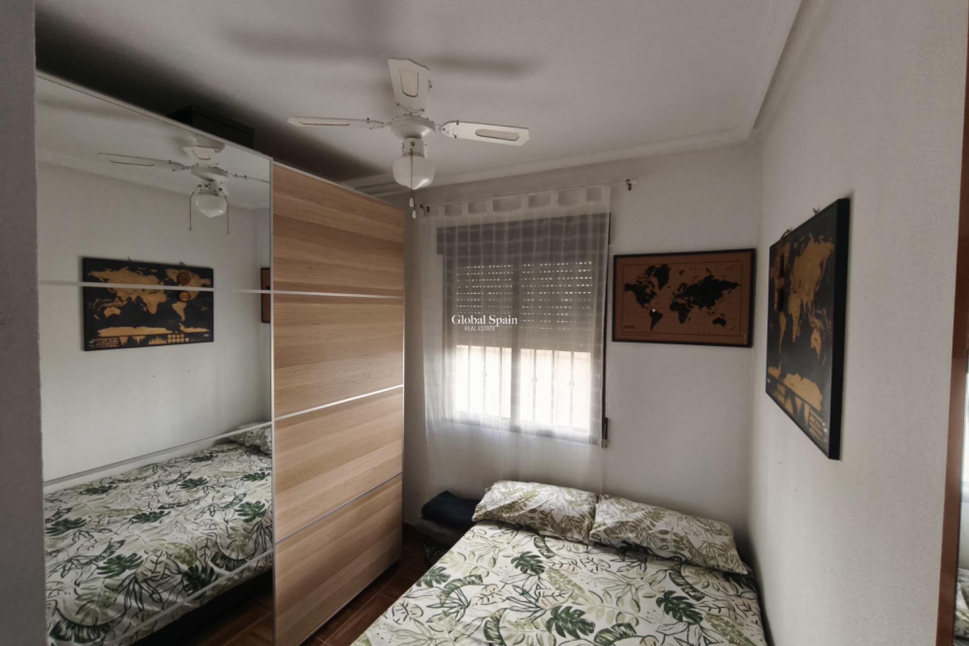 Venta - APARTAMENTO -
TORREVIEJA - Parque Acuático - Sector 25