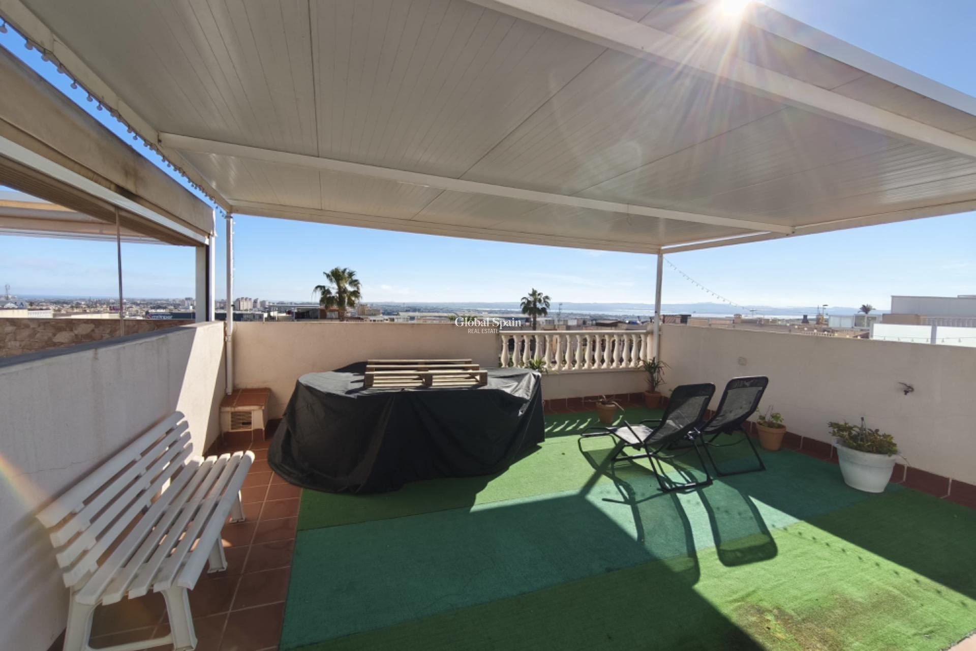 Venta - APARTAMENTO -
TORREVIEJA - Parque Acuático - Sector 25
