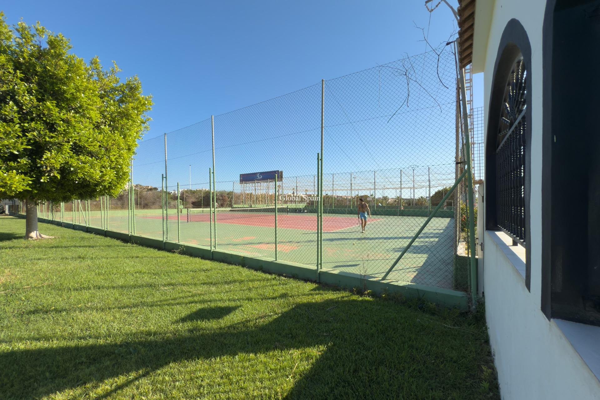 Venta - APARTAMENTO -
TORREVIEJA - Parque de las Naciones