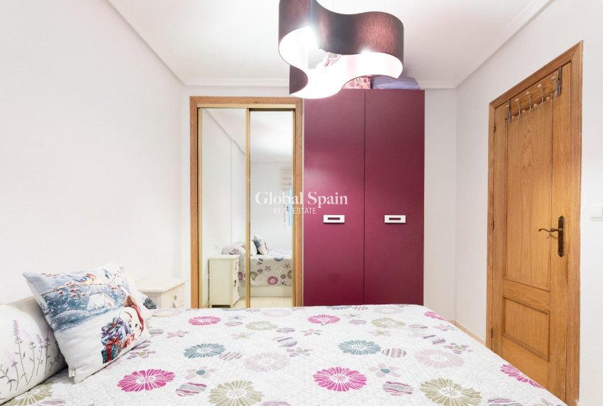 Venta - APARTAMENTO -
TORREVIEJA - Parque de las Naciones