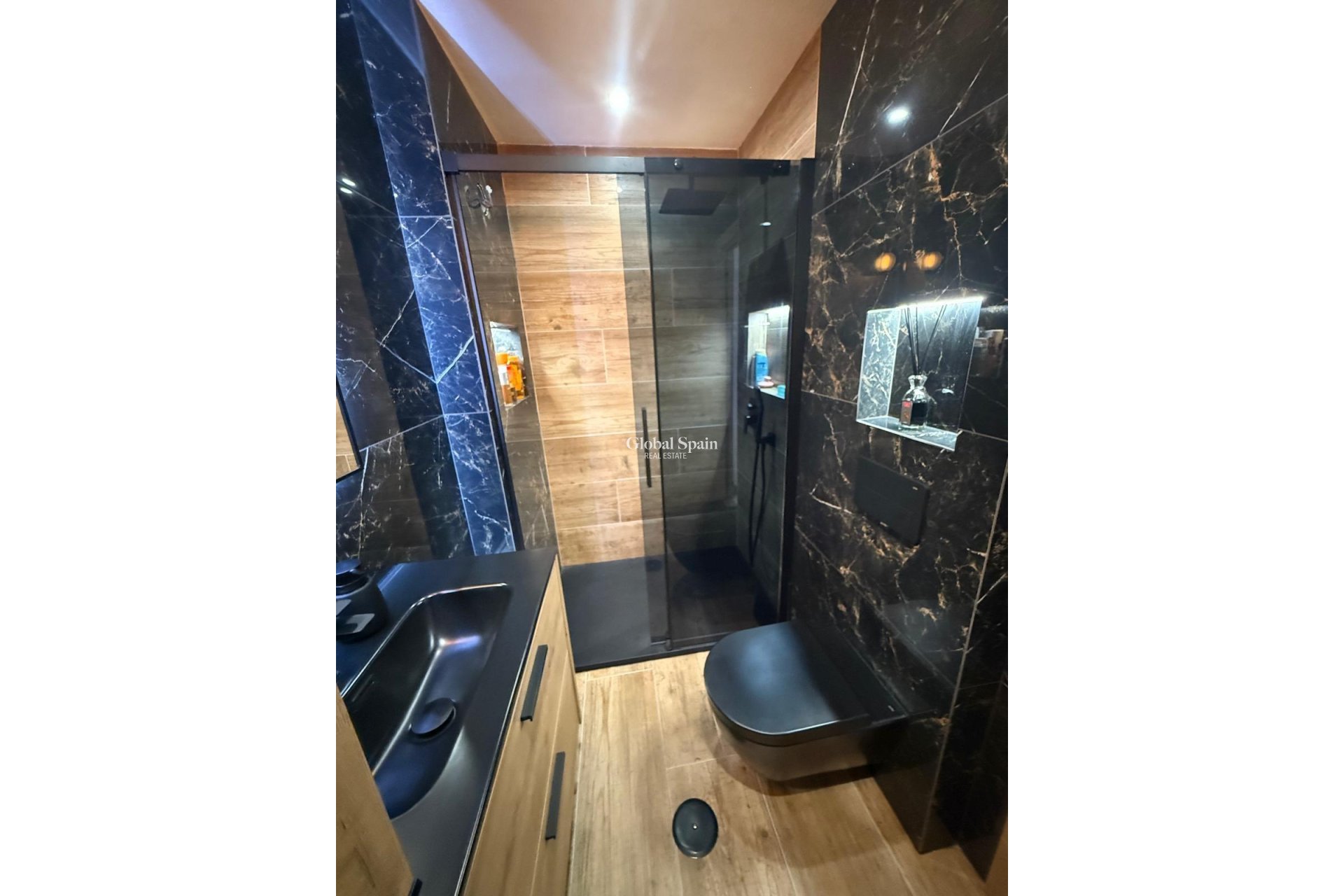 Venta - APARTAMENTO -
TORREVIEJA - Parque de las Naciones