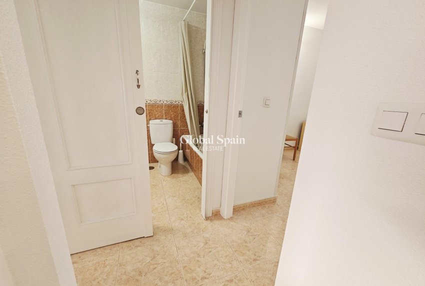 Venta - APARTAMENTO -
TORREVIEJA - Parque de las Naciones