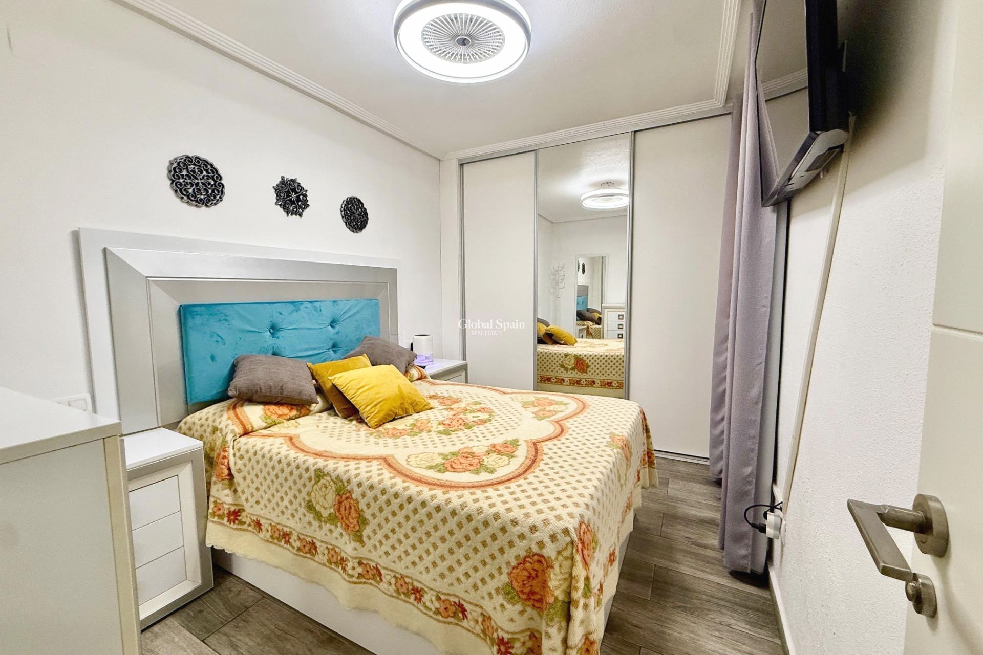 Venta - APARTAMENTO -
TORREVIEJA - Parque de las Naciones