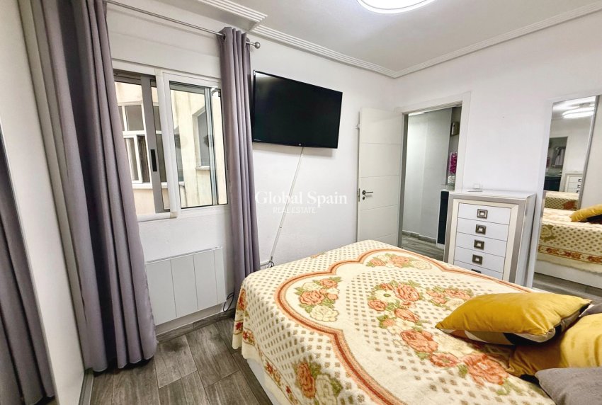 Venta - APARTAMENTO -
TORREVIEJA - Parque de las Naciones