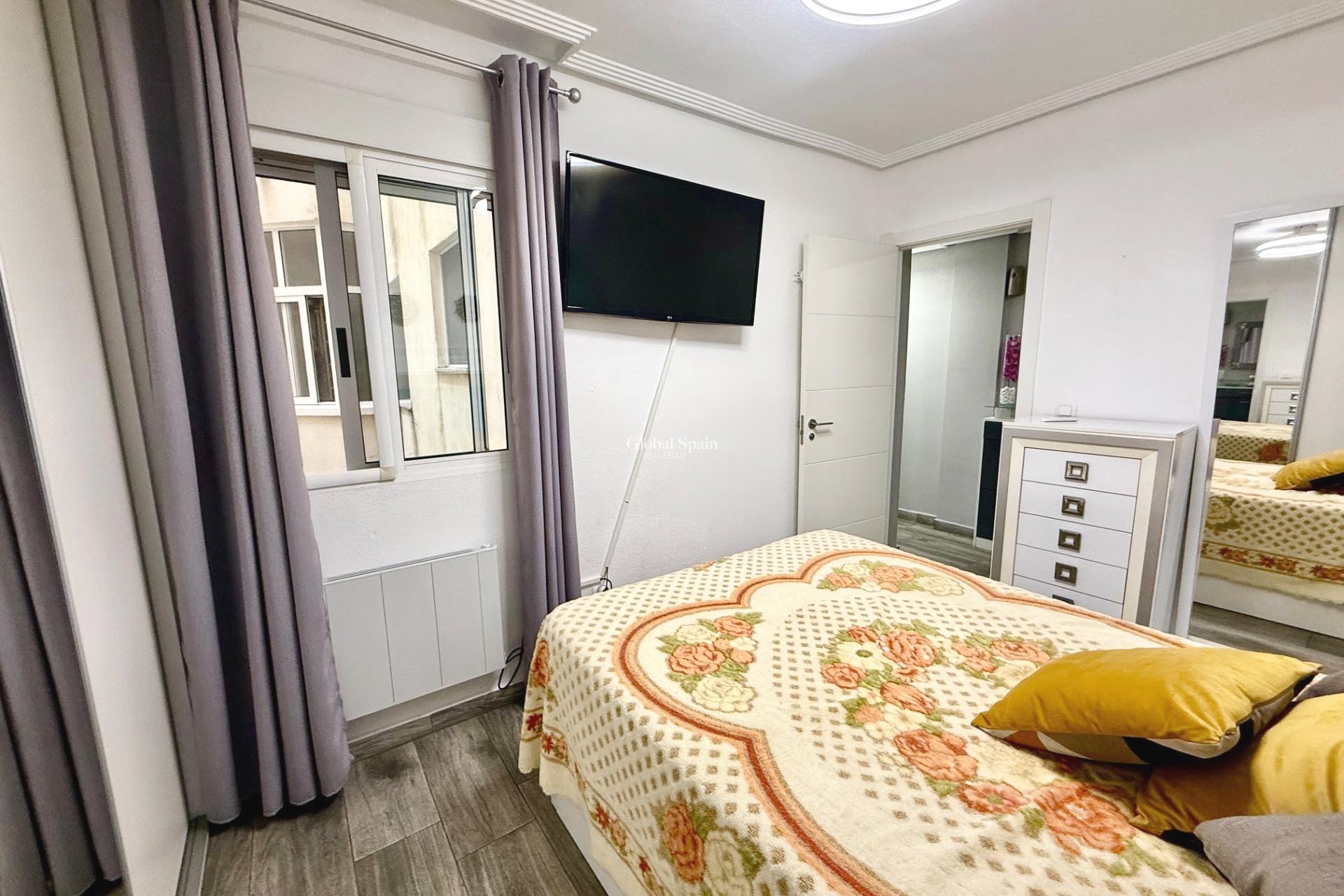 Venta - APARTAMENTO -
TORREVIEJA - Parque de las Naciones