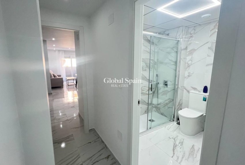 Venta - APARTAMENTO -
TORREVIEJA - Parque de las Naciones