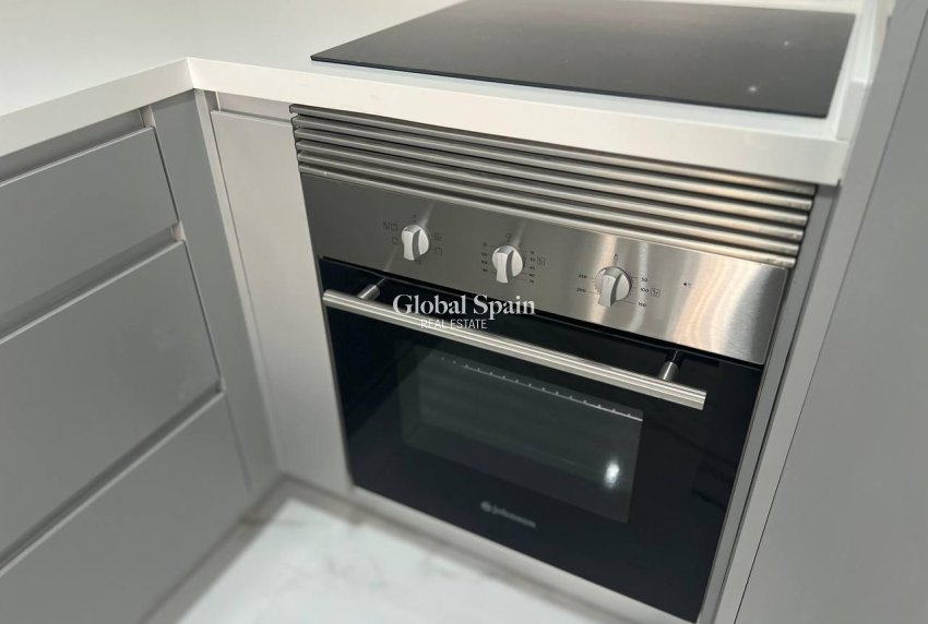 Venta - APARTAMENTO -
TORREVIEJA - Parque de las Naciones