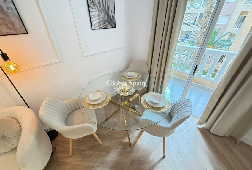 Venta - APARTAMENTO -
TORREVIEJA - Parque de las Naciones