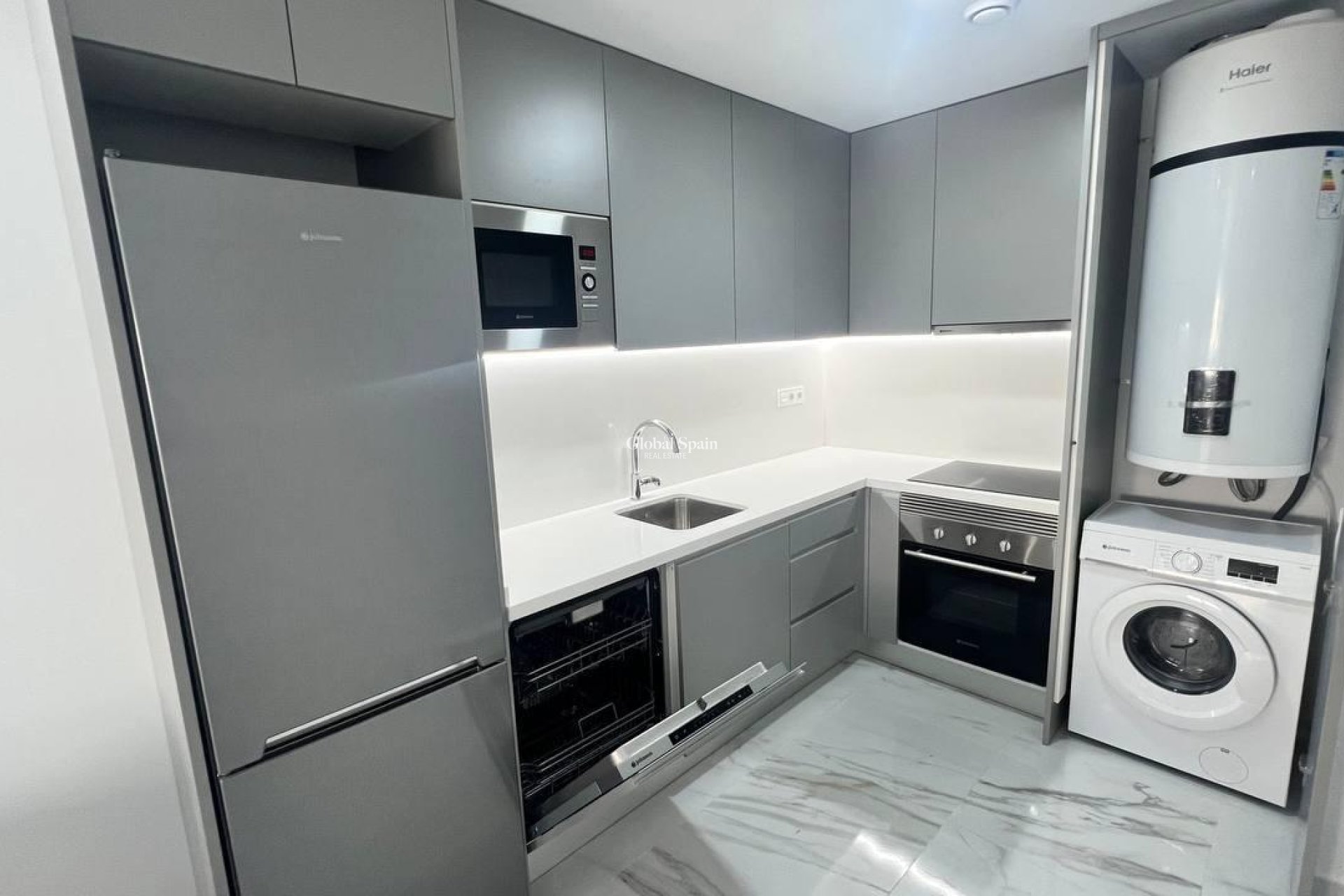 Venta - APARTAMENTO -
TORREVIEJA - Parque de las Naciones