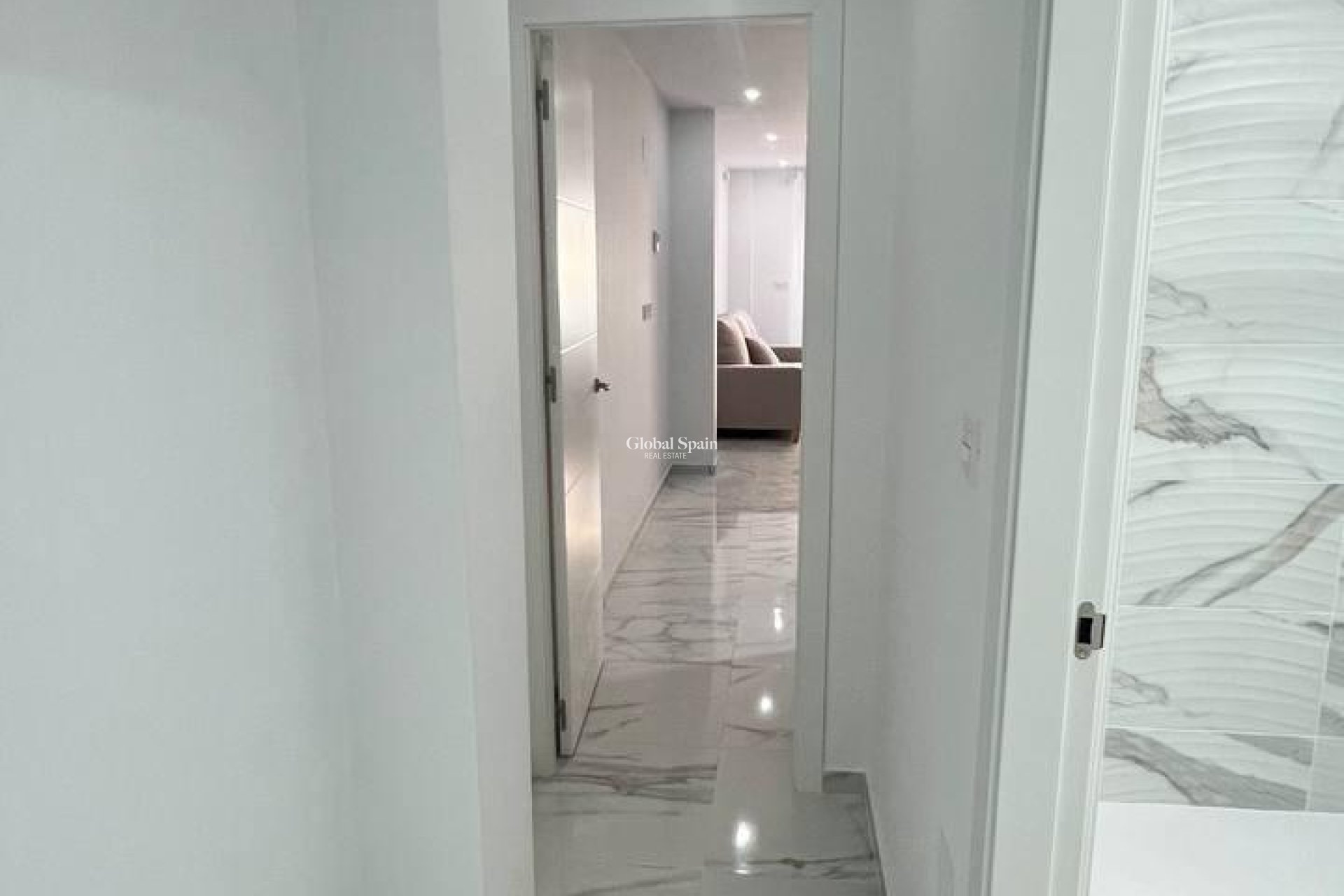 Venta - APARTAMENTO -
TORREVIEJA - Parque de las Naciones