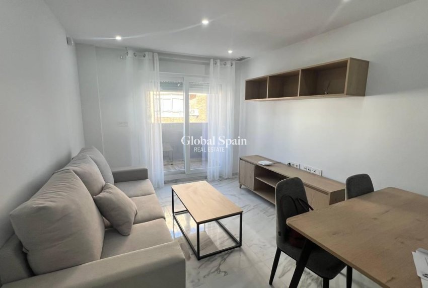 Venta - APARTAMENTO -
TORREVIEJA - Parque de las Naciones