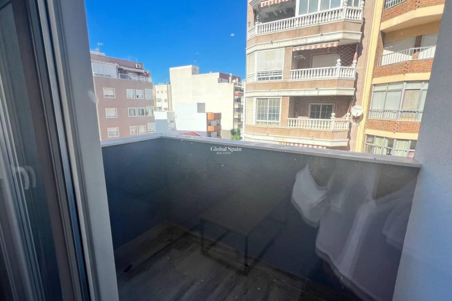 Venta - APARTAMENTO -
TORREVIEJA - Parque de las Naciones