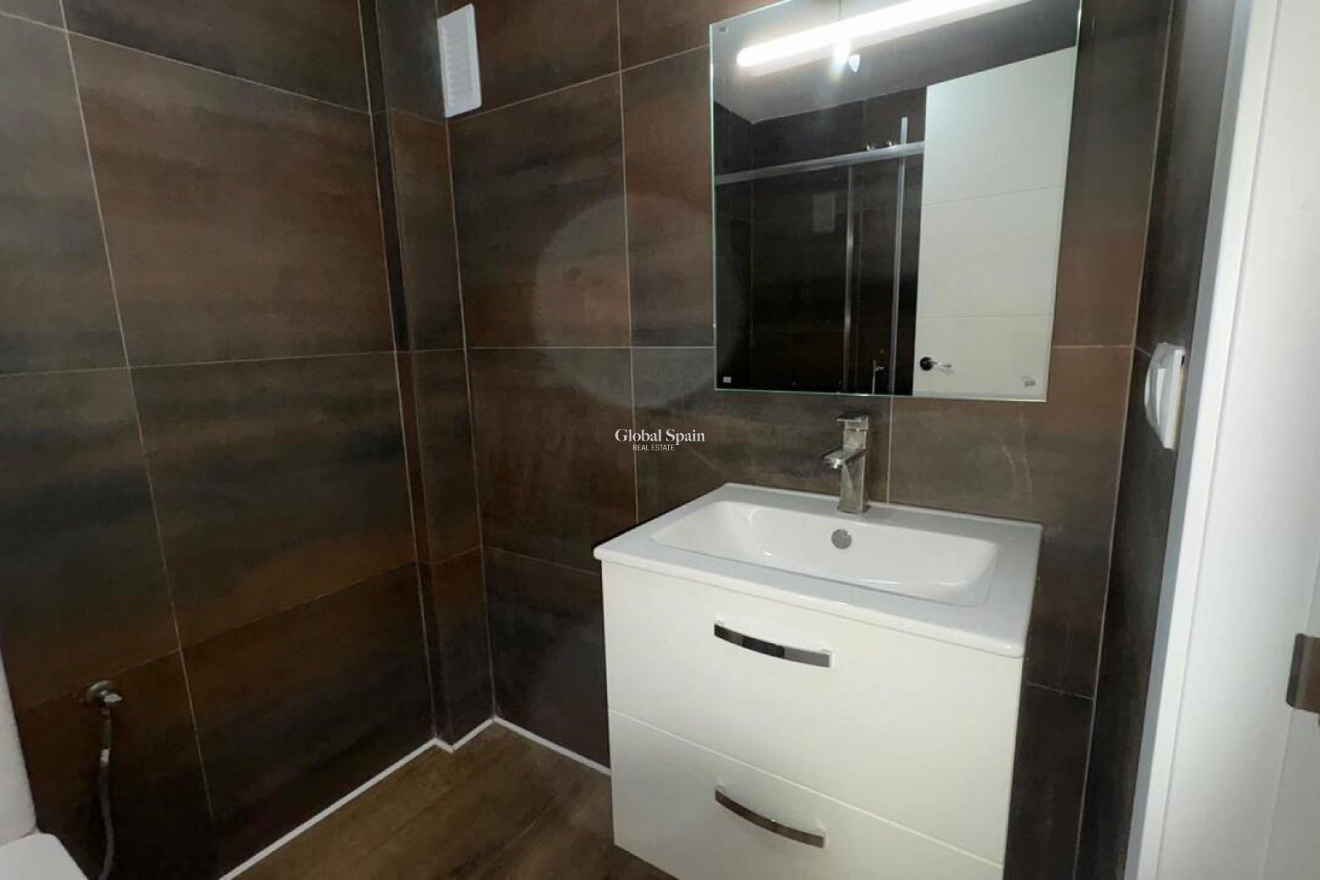 Venta - APARTAMENTO -
TORREVIEJA - Parque de las Naciones