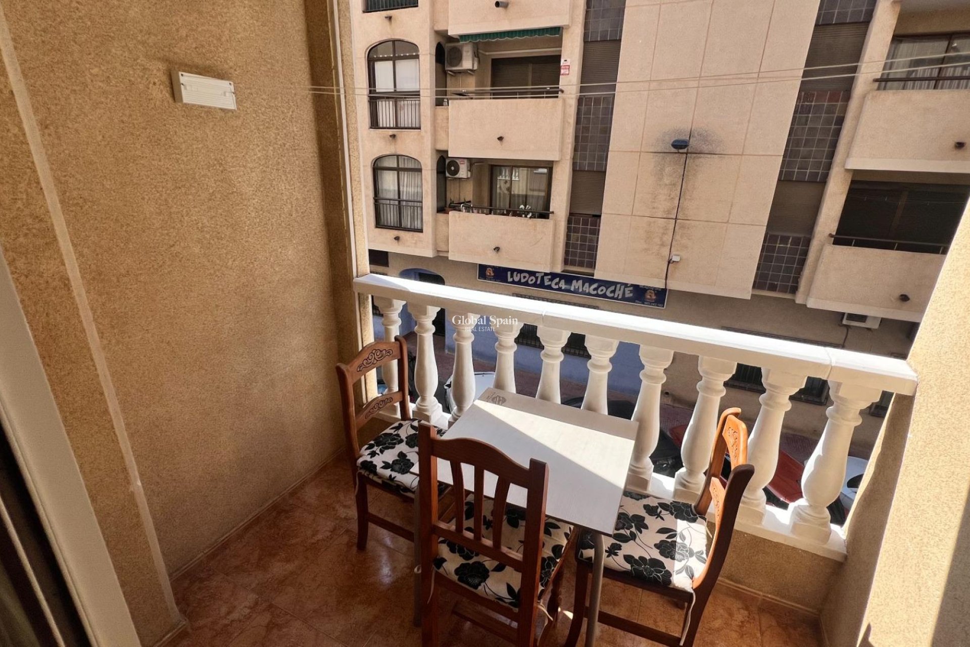 Venta - APARTAMENTO -
TORREVIEJA - Parque de las Naciones