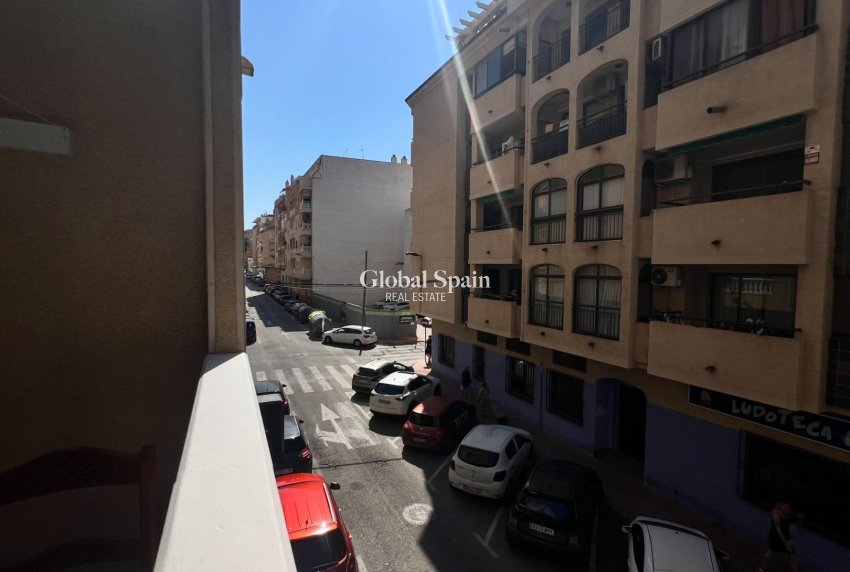 Venta - APARTAMENTO -
TORREVIEJA - Parque de las Naciones