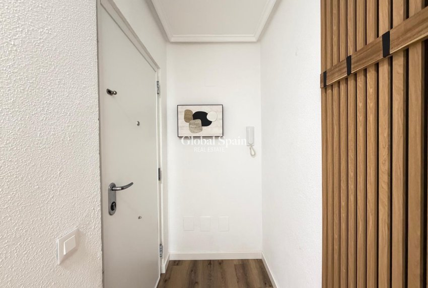 Venta - APARTAMENTO -
TORREVIEJA - Parque de las Naciones