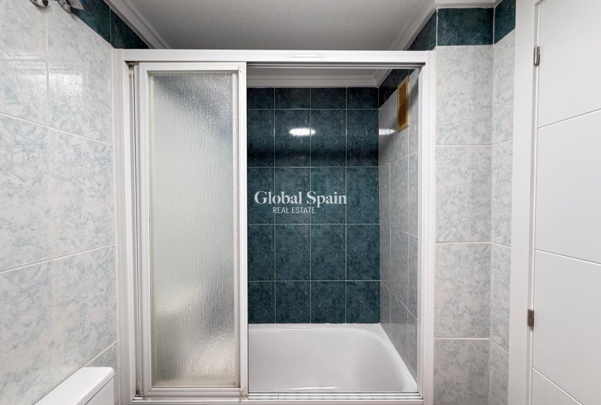 Venta - APARTAMENTO -
TORREVIEJA - Parque de las Naciones