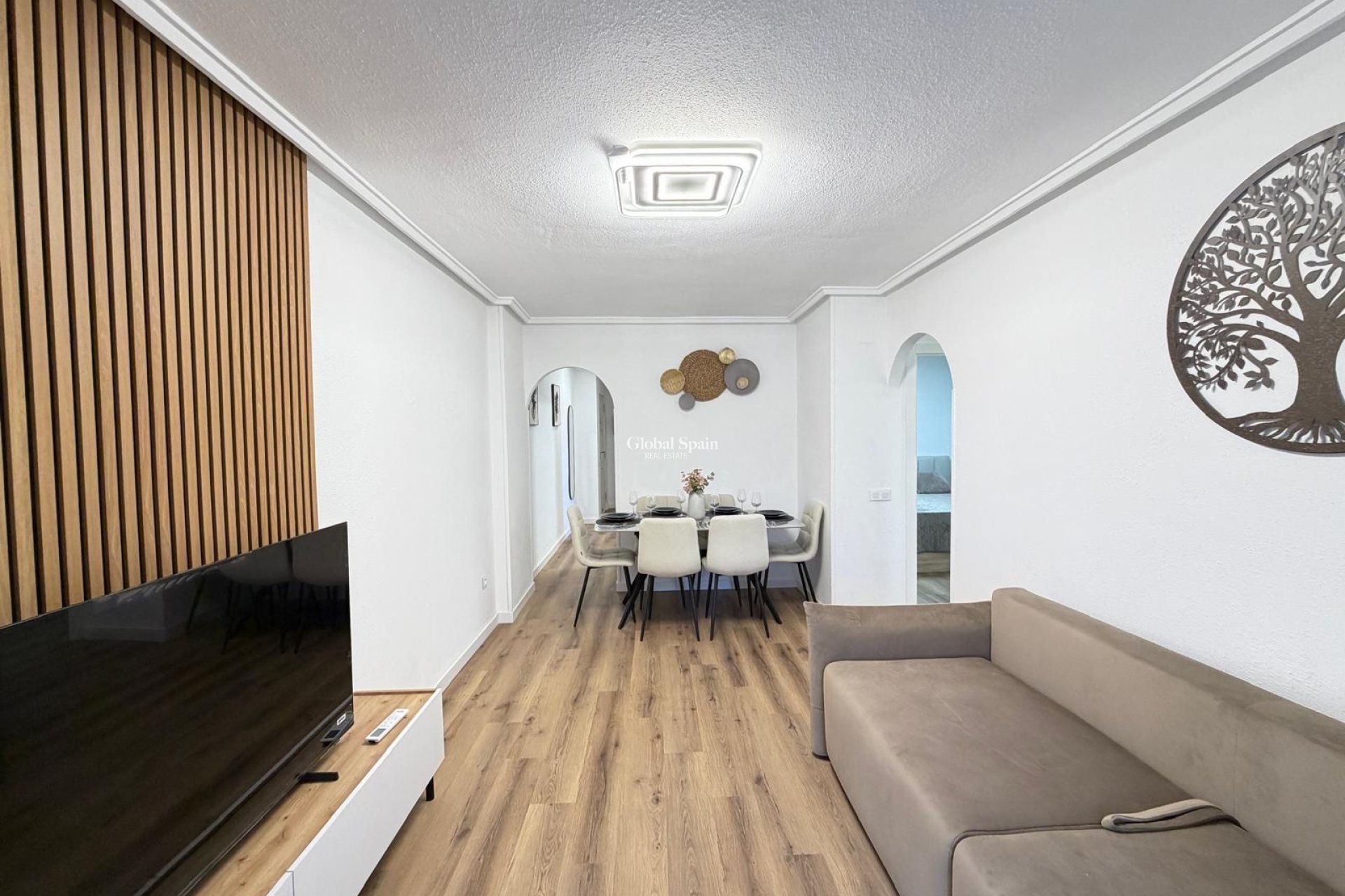 Venta - APARTAMENTO -
TORREVIEJA - Parque de las Naciones