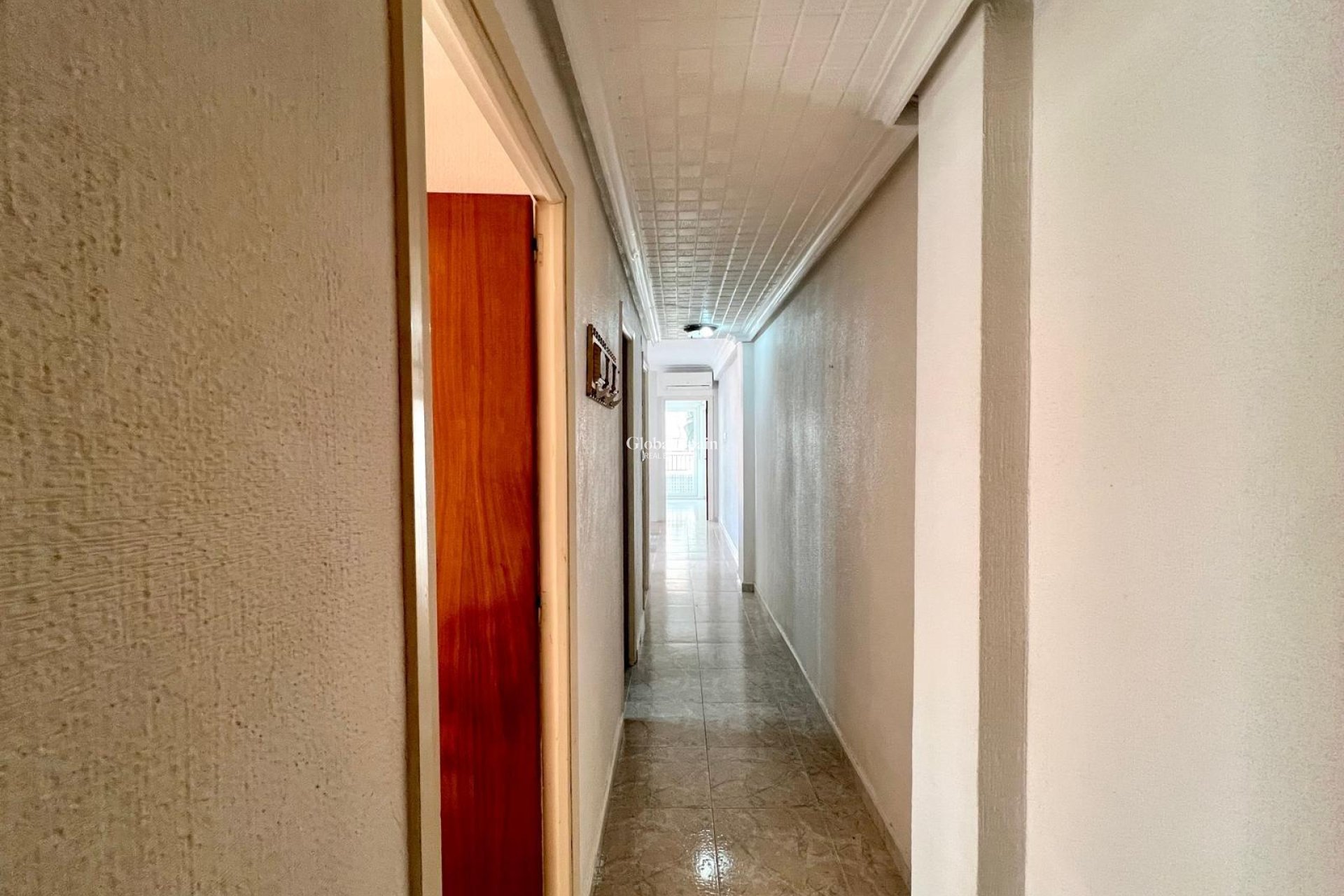 Venta - APARTAMENTO -
TORREVIEJA - Paseo maritimo