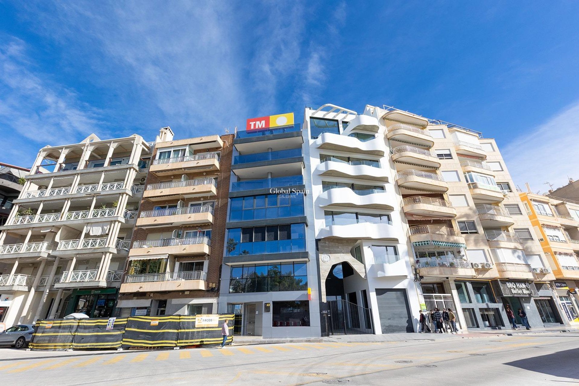Venta - APARTAMENTO -
TORREVIEJA - Paseo maritimo