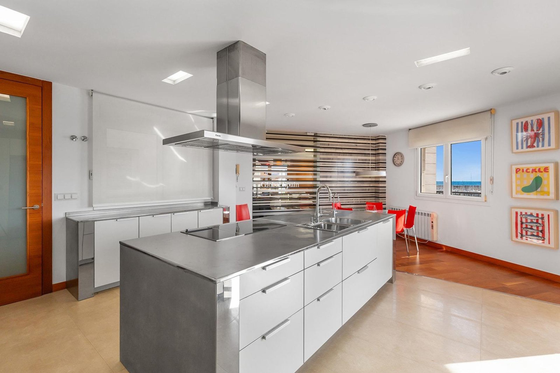 Venta - APARTAMENTO -
TORREVIEJA - Paseo maritimo