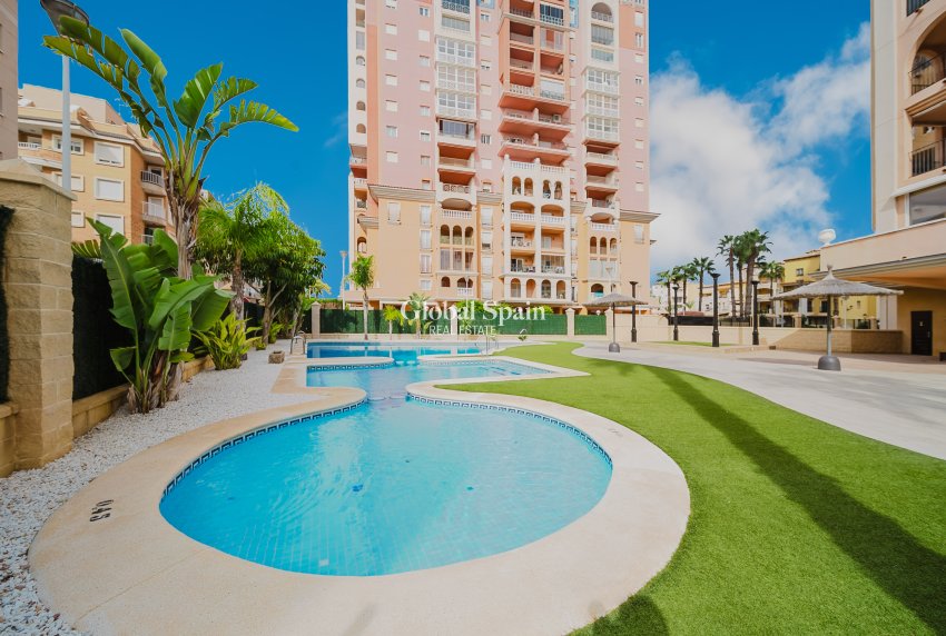Venta - Apartamento -
TORREVIEJA - Playa de los locos