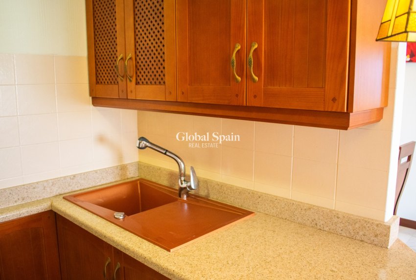 Venta - APARTAMENTO -
TORREVIEJA - Playa de los Locos