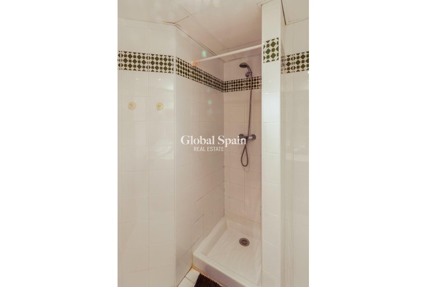 Venta - APARTAMENTO -
TORREVIEJA - Playa de los Locos