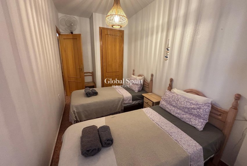 Venta - APARTAMENTO -
TORREVIEJA - Playa de los Locos