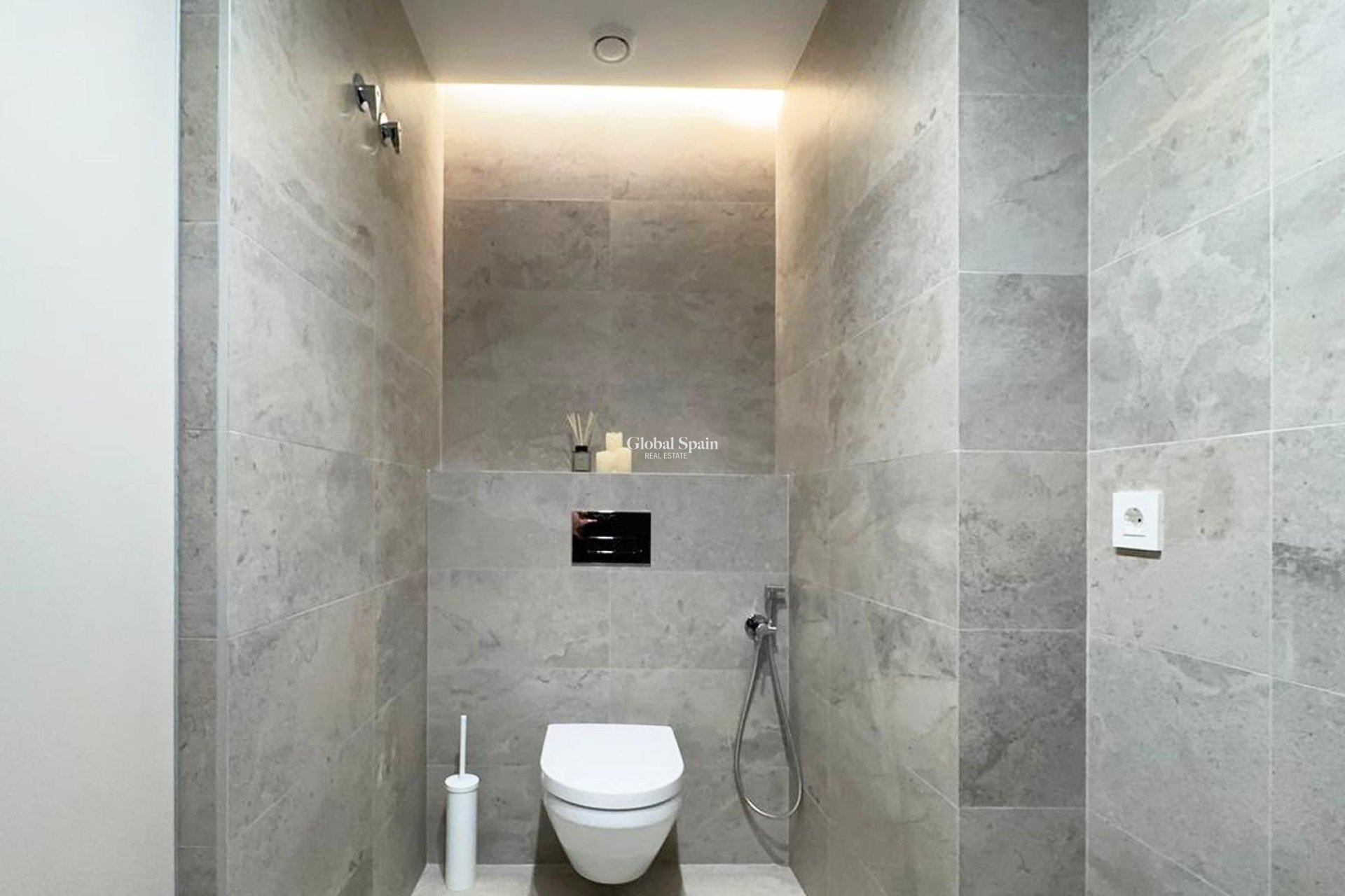 Venta - APARTAMENTO -
TORREVIEJA - Playa de los Locos