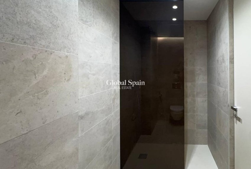 Venta - APARTAMENTO -
TORREVIEJA - Playa de los Locos