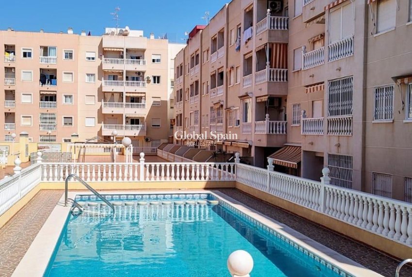 Venta - APARTAMENTO -
TORREVIEJA - Playa de los Locos