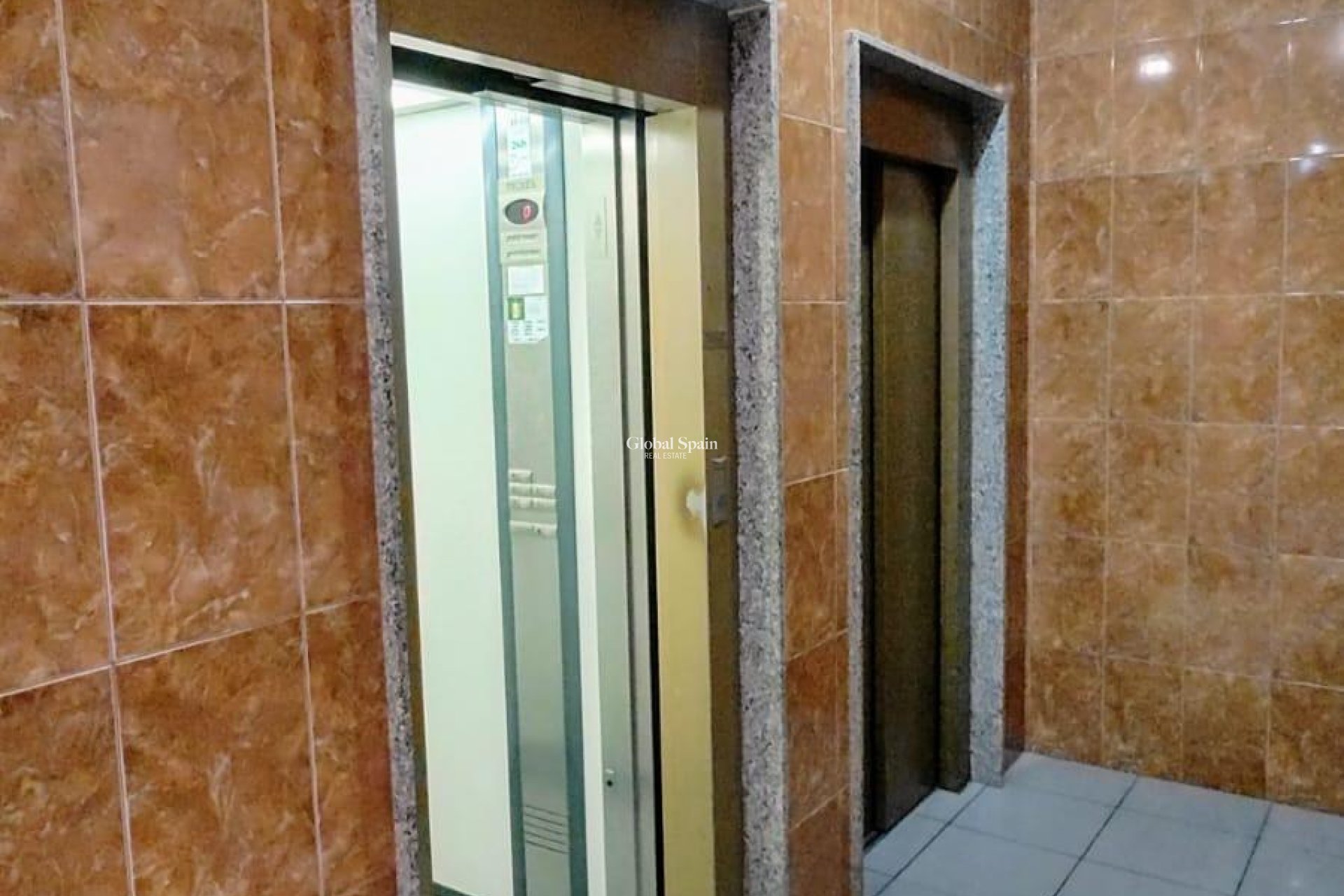 Venta - APARTAMENTO -
TORREVIEJA - Playa de los Locos