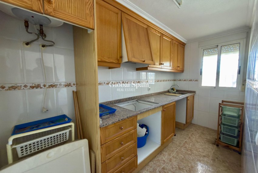 Venta - APARTAMENTO -
TORREVIEJA - Playa de los Locos