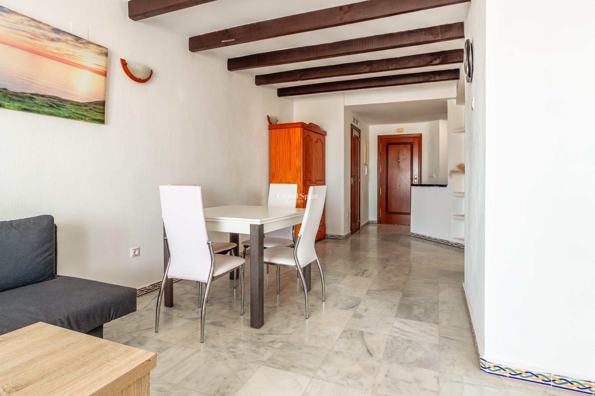 Venta - APARTAMENTO -
TORREVIEJA - Playa de los Locos