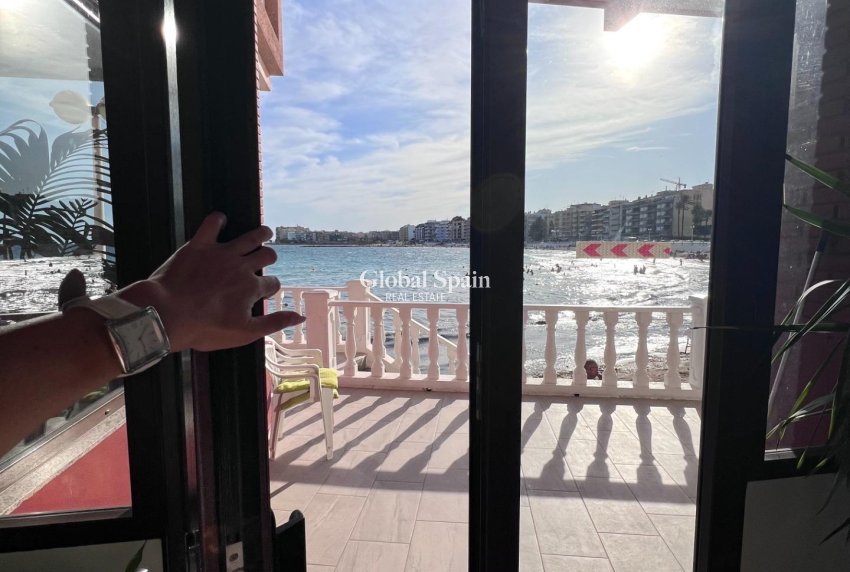 Venta - APARTAMENTO -
TORREVIEJA - Playa de los Locos