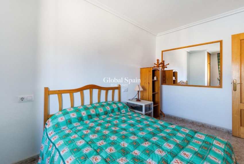 Venta - APARTAMENTO -
TORREVIEJA - Playa de los Locos