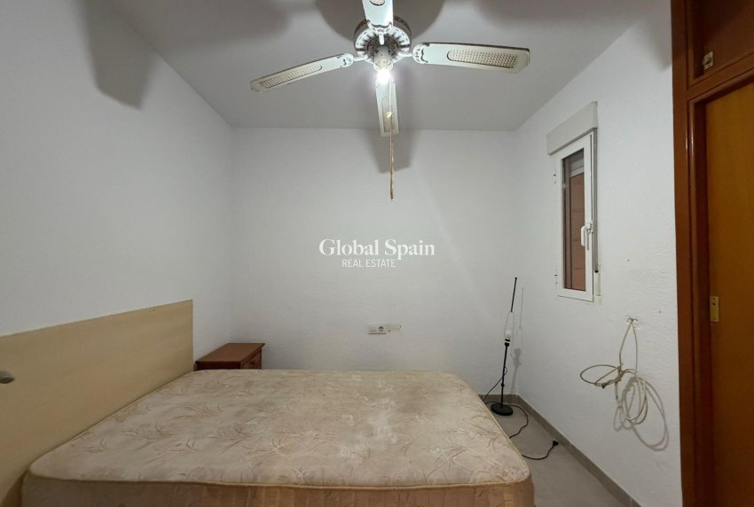 Venta - APARTAMENTO -
TORREVIEJA - Playa de los Locos