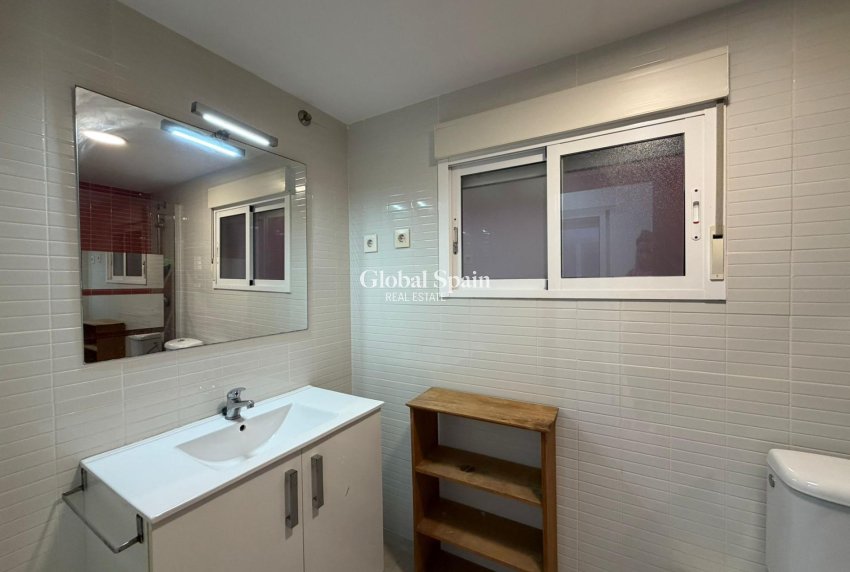 Venta - APARTAMENTO -
TORREVIEJA - Playa de los Locos